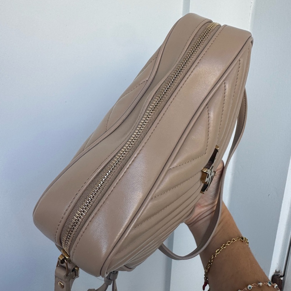 🛑 SOLD 🛑 Saint Laurent Lou Camera Bag – Dark Beige Leather with Tassel - Picture 6 of 13